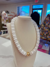 Load image into Gallery viewer, Rondelle Bead Necklace
