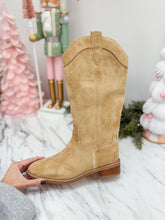 Load image into Gallery viewer, Merida Suede Boot
