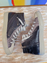 Load image into Gallery viewer, Rooney Sneaker - Black Snake
