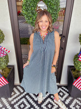 Load image into Gallery viewer, Gemma Midi - Navy
