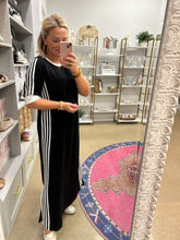 Load image into Gallery viewer, Wren Dress
