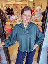 Load image into Gallery viewer, Janee 3/4 Sleeve Top - Green
