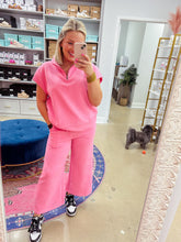 Load image into Gallery viewer, Wearing On Repeat Set Q/Zip - Pink
