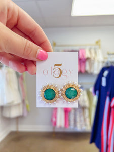 Dotted Pearl Stone Stud