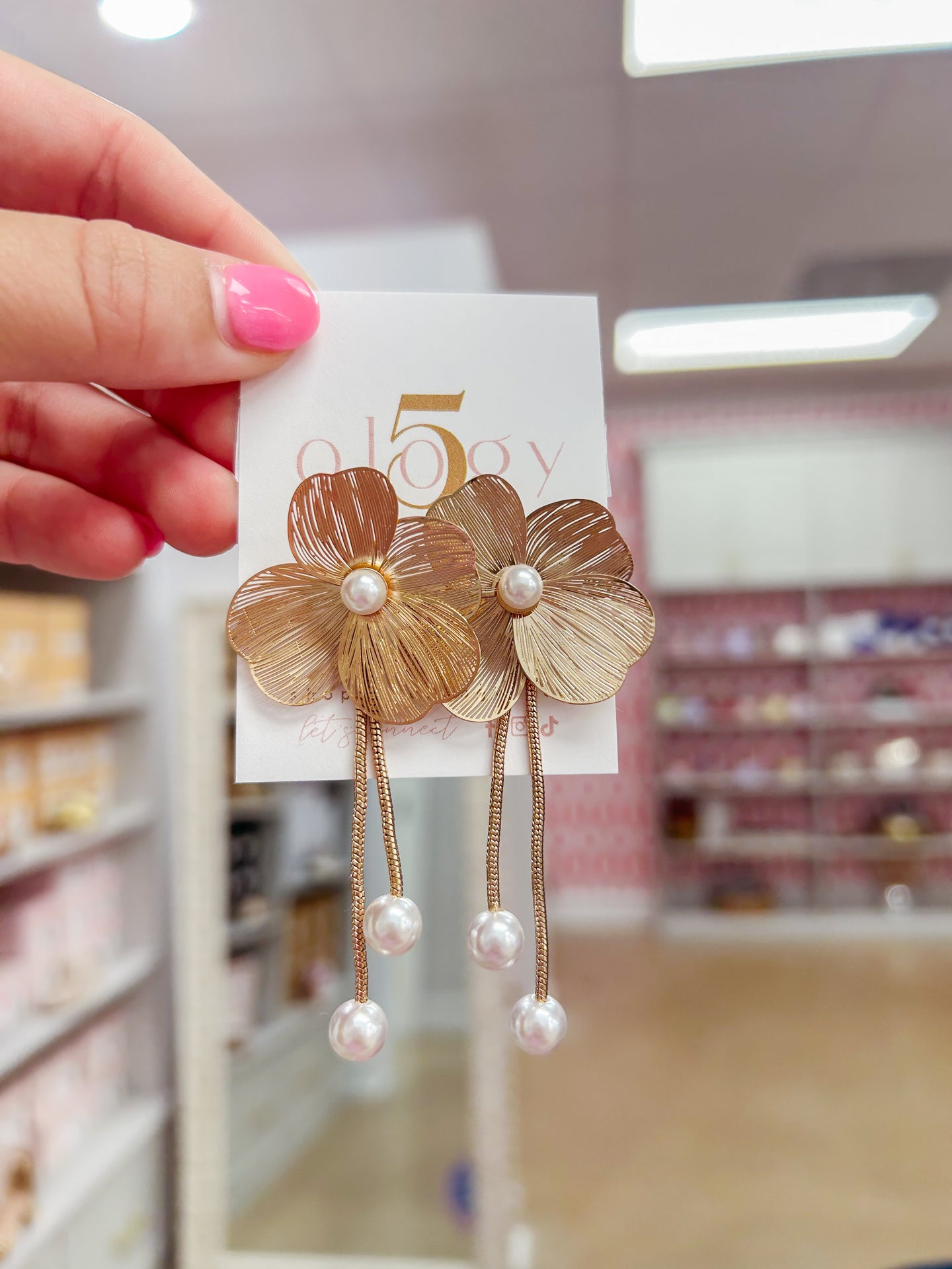 Flower Tail Drop Earring