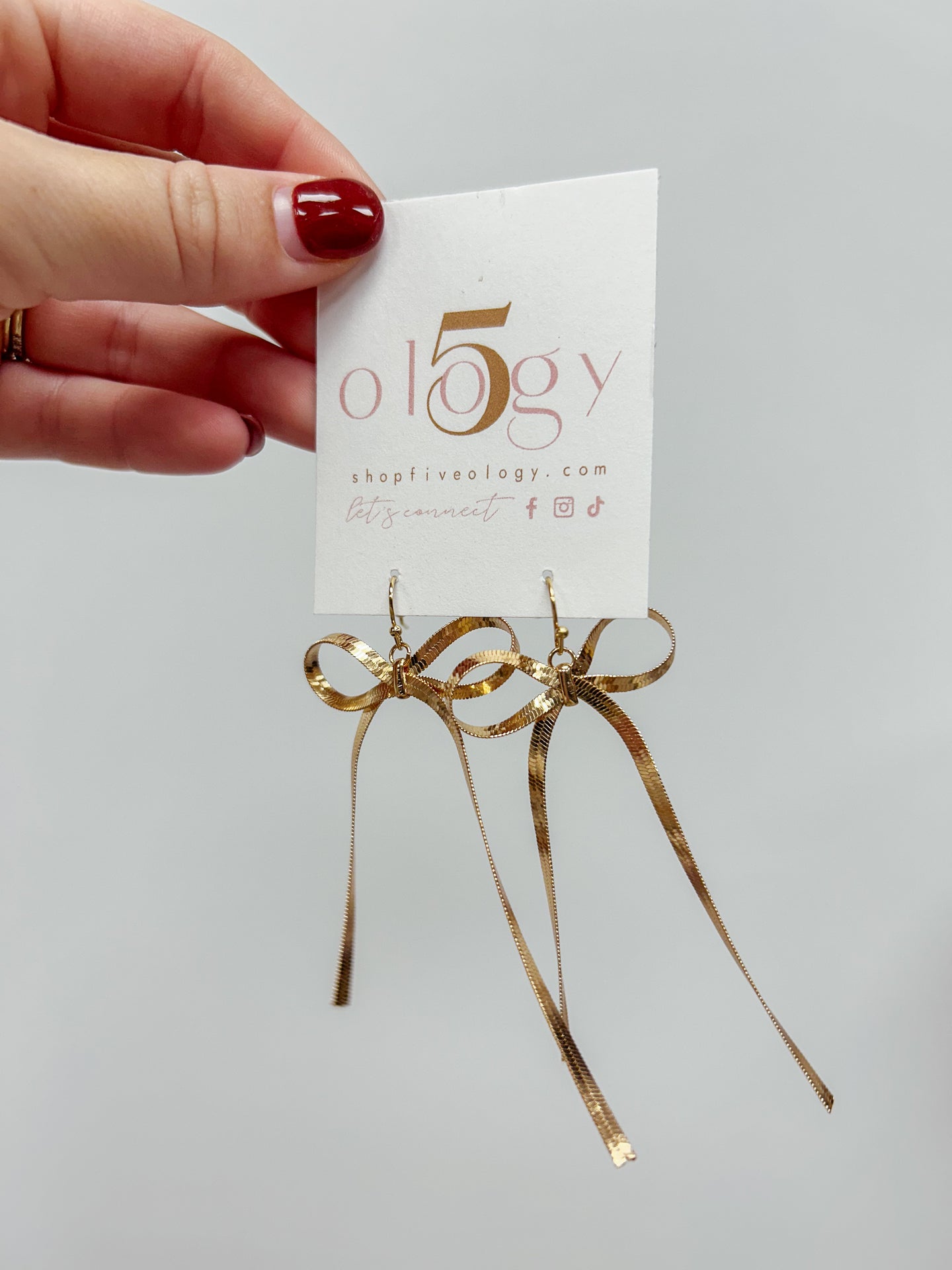 Snake Chain Bow Earring