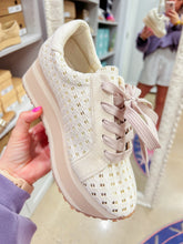Load image into Gallery viewer, Tarryn Sneaker
