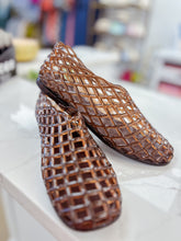Load image into Gallery viewer, Mesh Jelly Shoes
