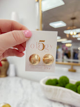 Load image into Gallery viewer, Chic Big Ball Stud
