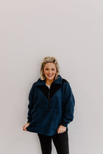 Load image into Gallery viewer, Aspen Sherpa Pullover
