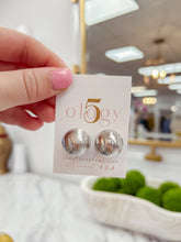 Load image into Gallery viewer, Chic Big Ball Stud
