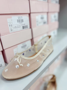 Adette Flat
