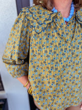 Load image into Gallery viewer, Sara Floral Top
