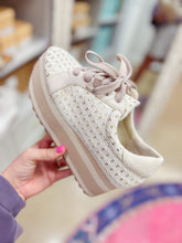 Load image into Gallery viewer, Tarryn Sneaker
