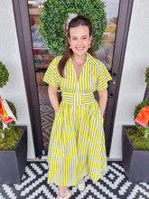 Load image into Gallery viewer, Cynthia Dress
