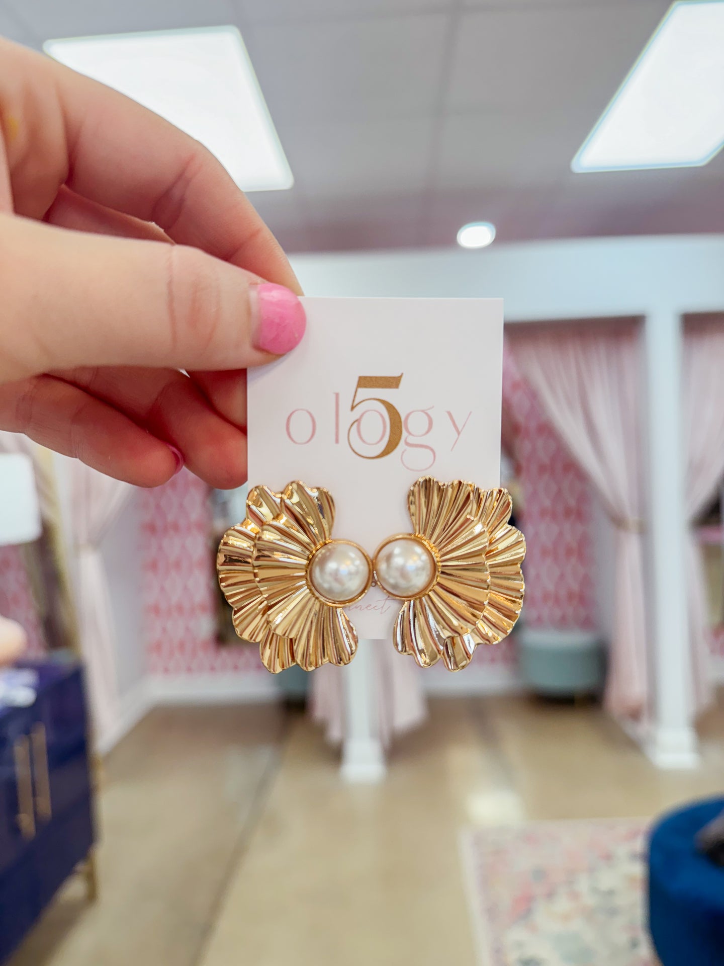 Pearl & Half Flower Earring
