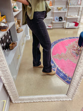 Load image into Gallery viewer, Fay Black Denim Jean
