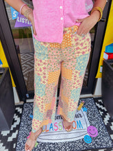 Load image into Gallery viewer, Betty Patchwork Jeans
