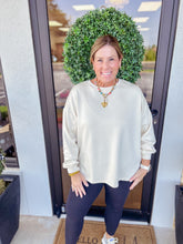 Load image into Gallery viewer, On Repeat Pullover - Alpaca
