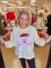 Load image into Gallery viewer, Santa Bow Sequin Pullover
