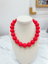Load image into Gallery viewer, Holly Chunky Necklace
