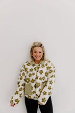 Load image into Gallery viewer, Floral Teddy Jacket
