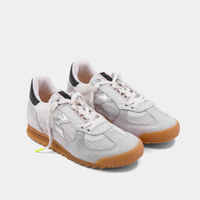 Load image into Gallery viewer, Suri Sneaker
