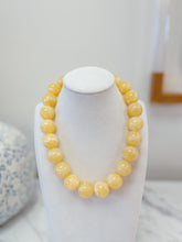 Load image into Gallery viewer, FALL Holly Chunky Necklace
