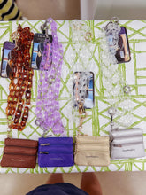 Load image into Gallery viewer, Clip &amp; Go Ice Chain With Pouch
