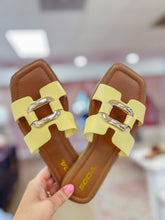 Load image into Gallery viewer, Sunny Day Sandal
