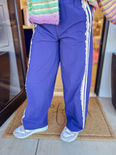 Load image into Gallery viewer, Kiser Nylon Pants - Navy
